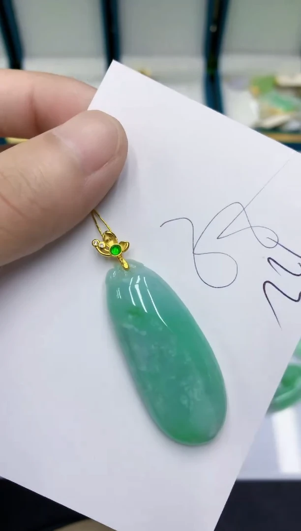 颈饰未镶嵌翡翠翡翠