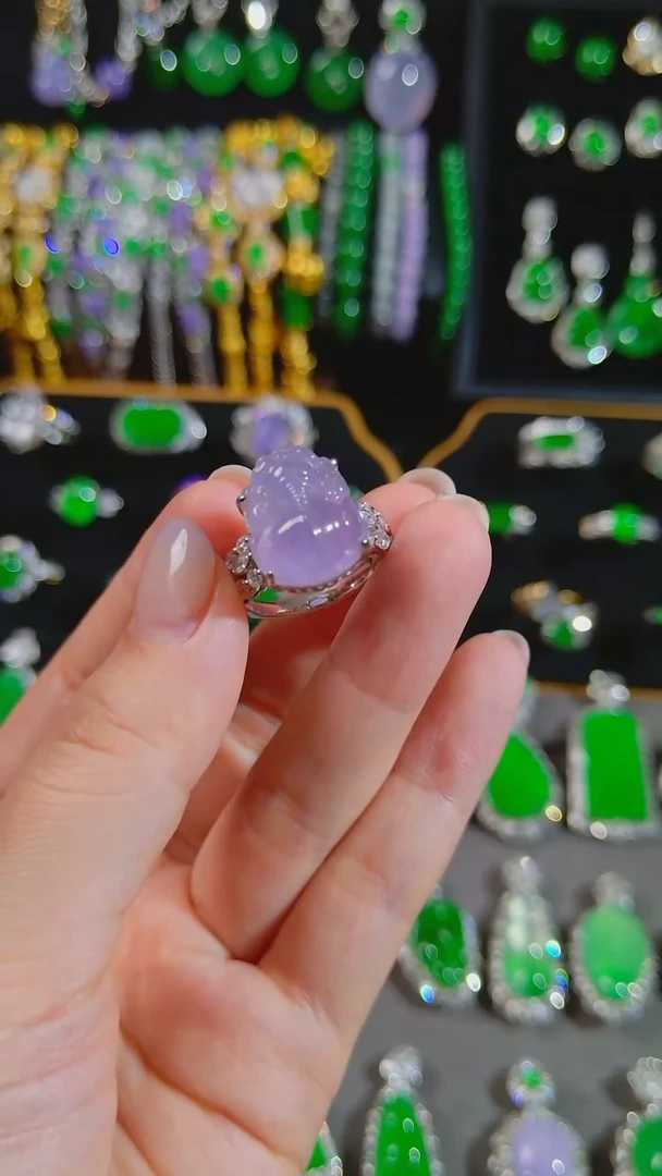 吊坠(不含链)18K金镶嵌翡翠貔貅戒指