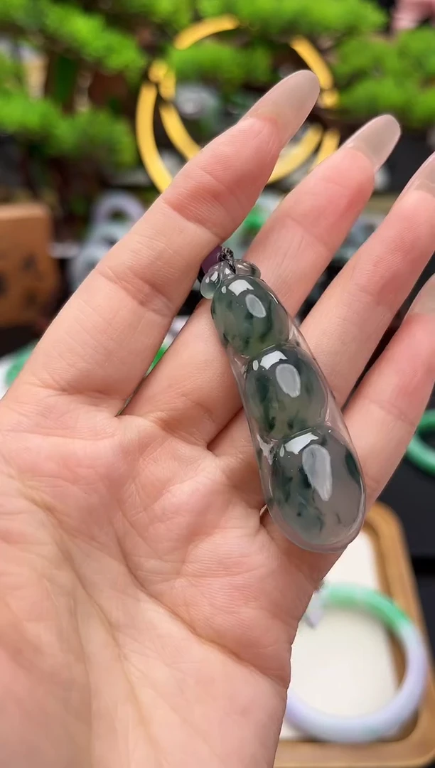 颈饰未镶嵌翡翠吊坠