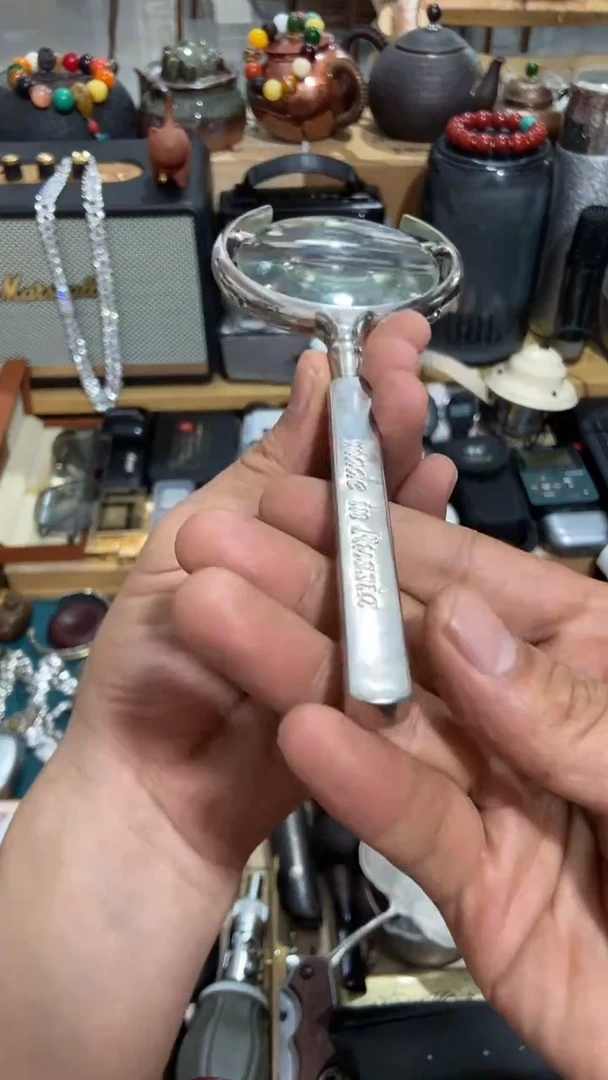 瓷片闪购商品   如图所示