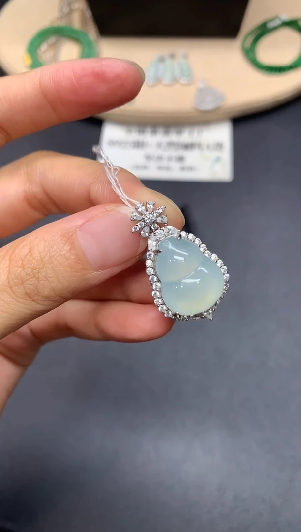 翡翠银S925镶嵌吊坠(不含链)葫芦【无服务费】