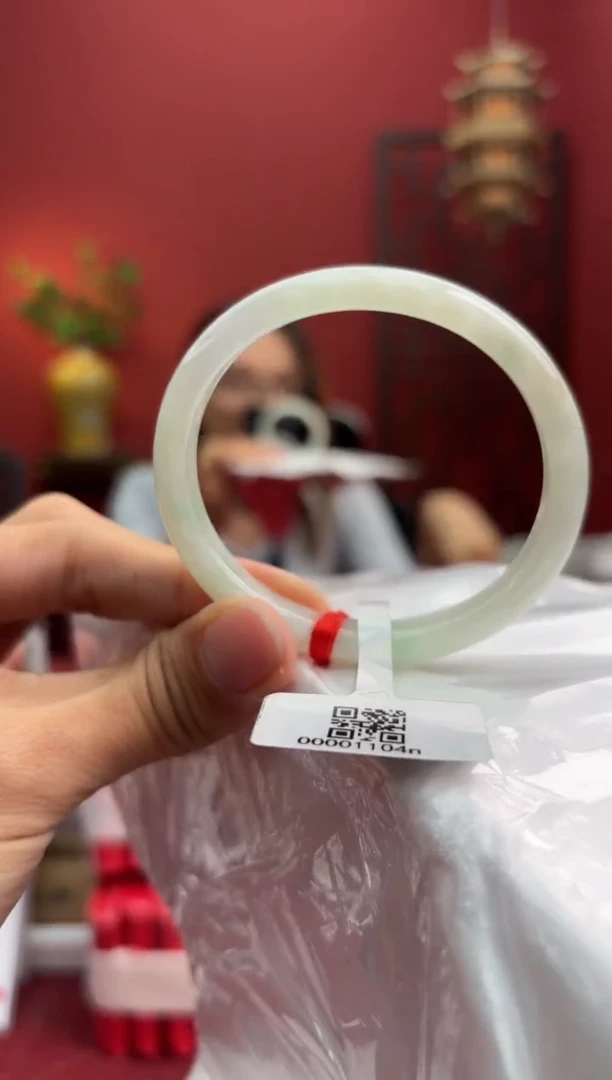 未镶嵌手镯（贵妃镯）翡翠翡翠手镯7