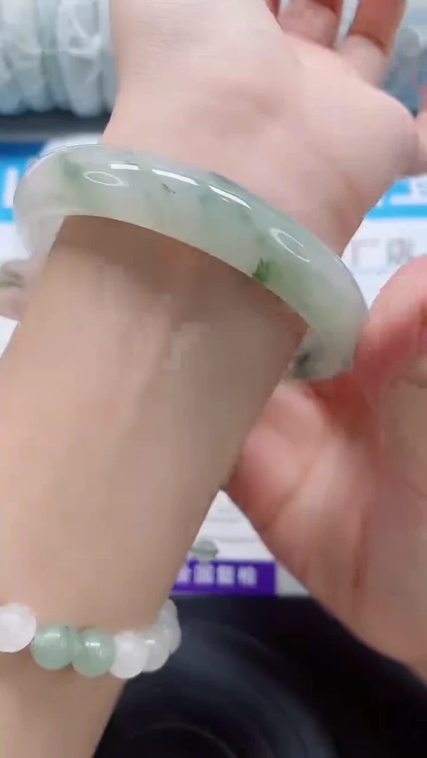 未镶嵌手镯石英质玉145-61/62