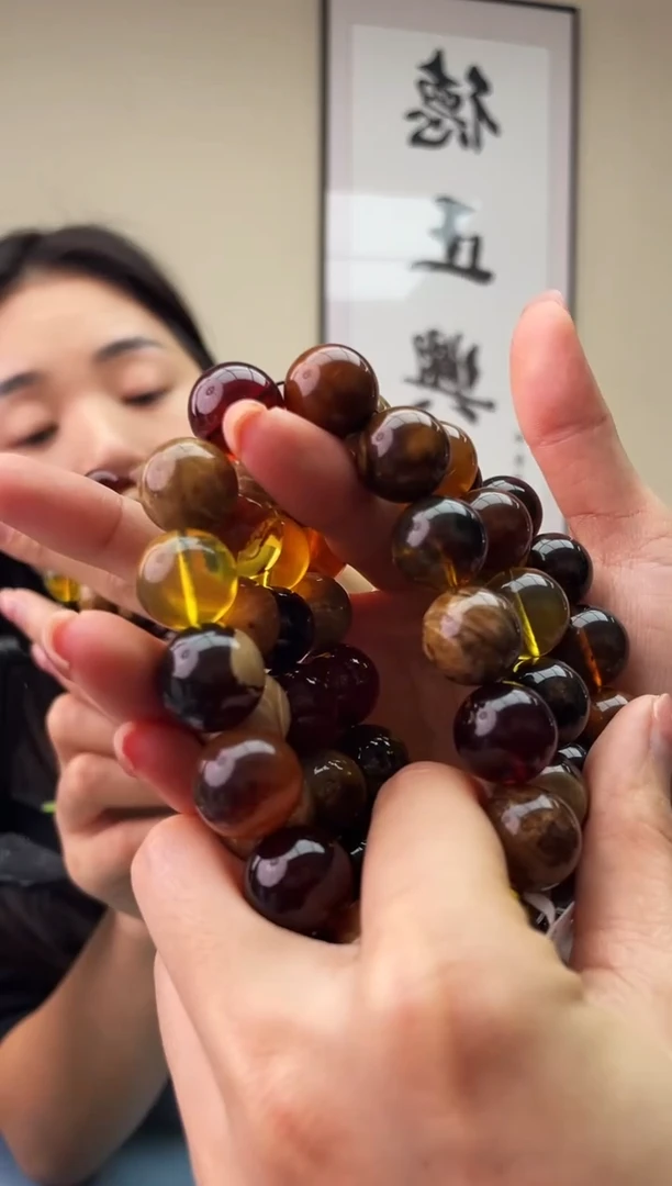 琥珀未镶嵌珠宝奇石T028 15假一罚十，多样性发一件