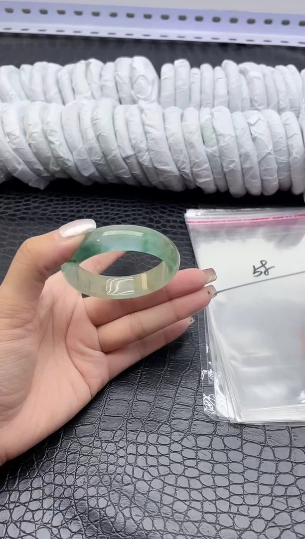 58手镯所见即所得拍啥发啥