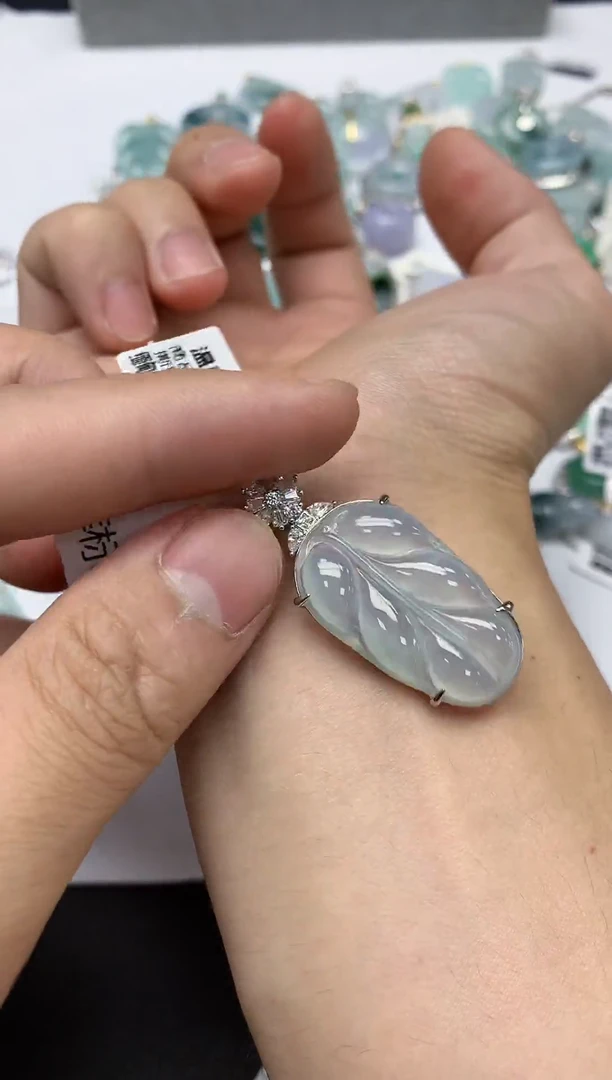 颈饰未镶嵌翡翠天然缅甸a货翡翠百元以上9元证书费自理