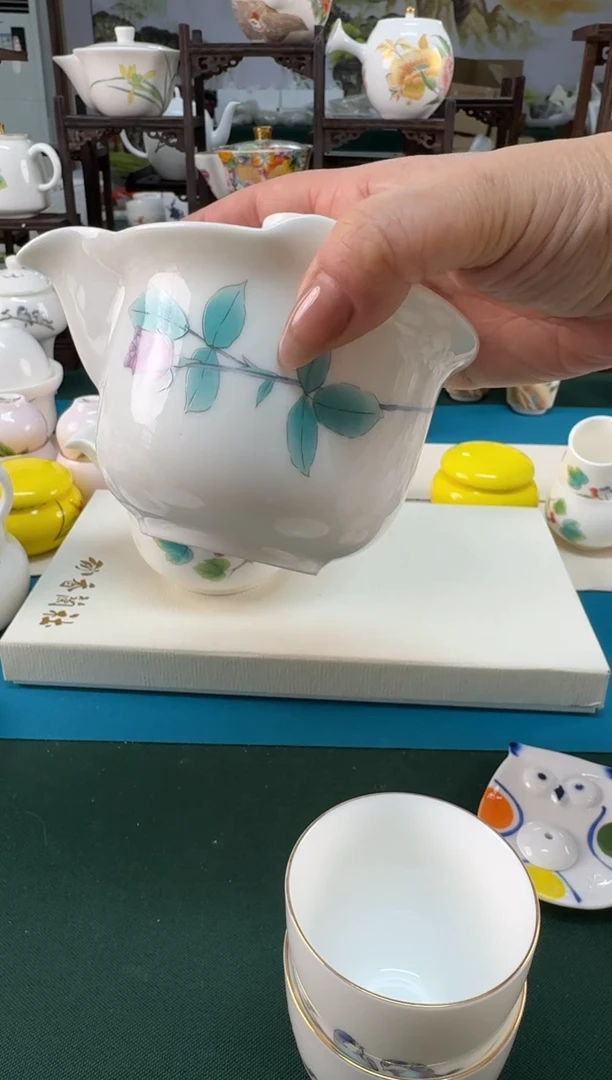 【闪购商品】瓷器 ······.......