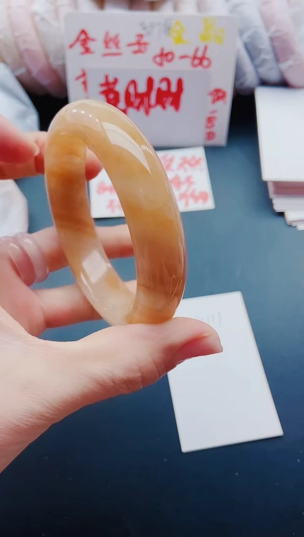 【闪购商品】石英质玉手镯未镶嵌P111-61-62