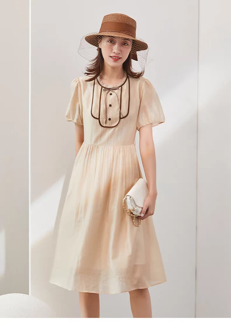 23308杨门2025夏季新款时尚连衣裙女圆领宽松显瘦百搭卡其色连衣