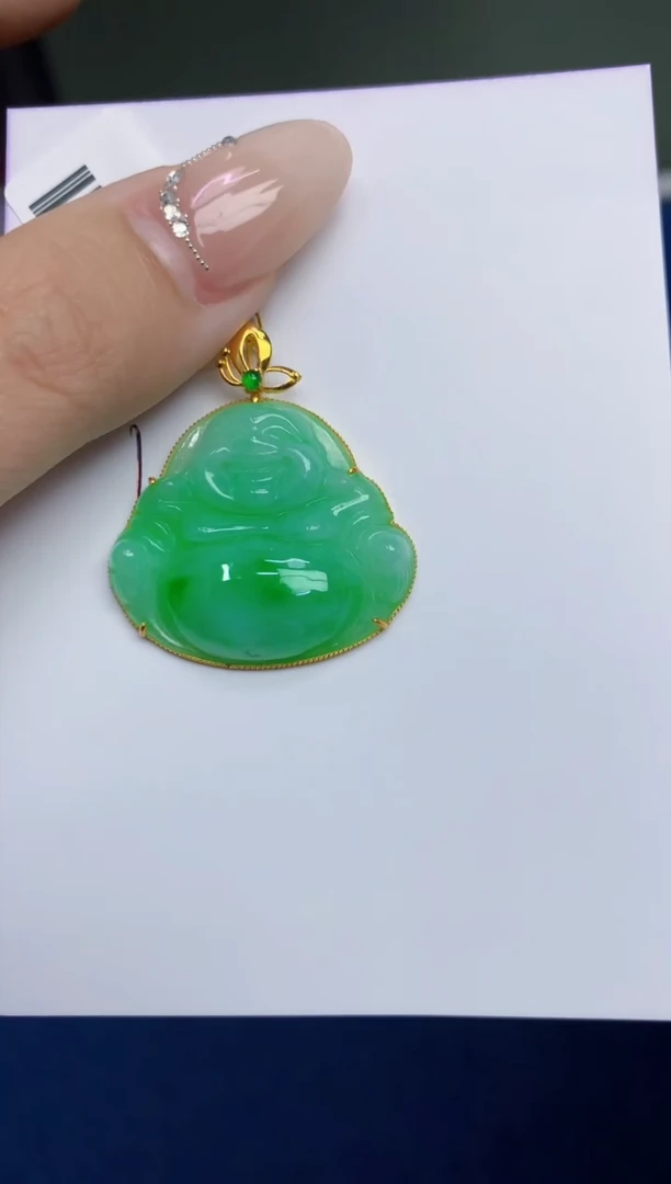 翡翠18K金镶嵌颈饰天然缅甸A货翡翠