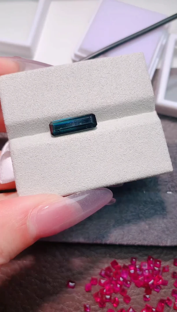 未镶嵌珠宝半成品碧玺3.6ct