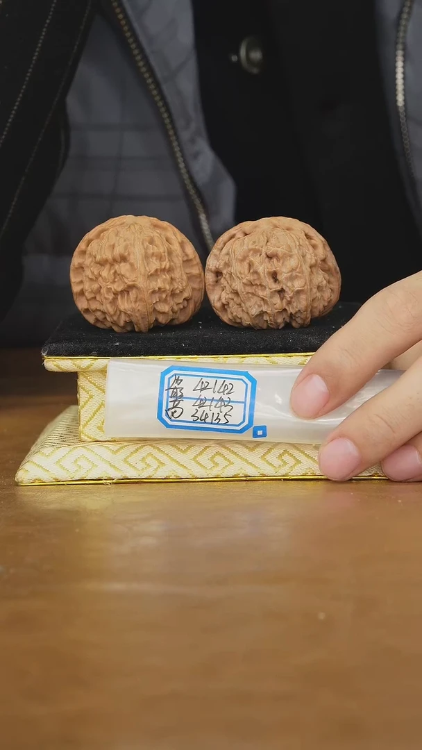 把件文玩核桃白狮子