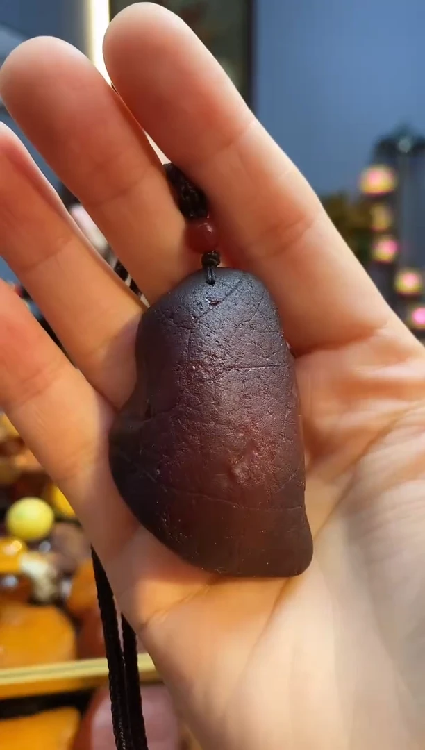 琥珀颈饰未镶嵌挂件