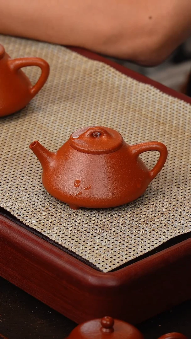 茶壶紫砂纯红降坡子冶石瓢150cc