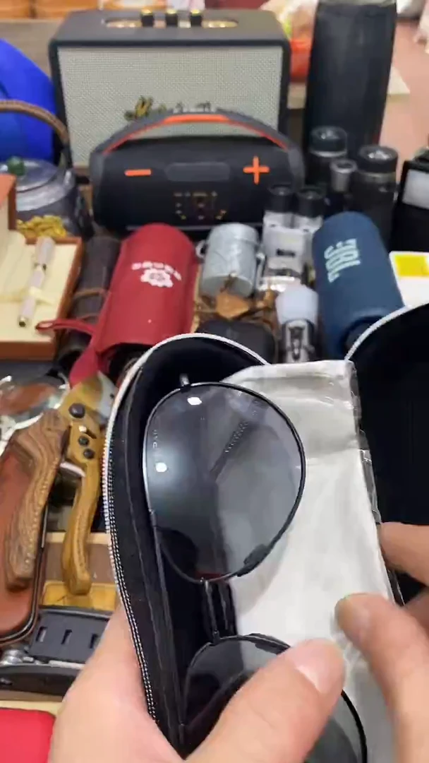 瓷片闪购商品 如图所示