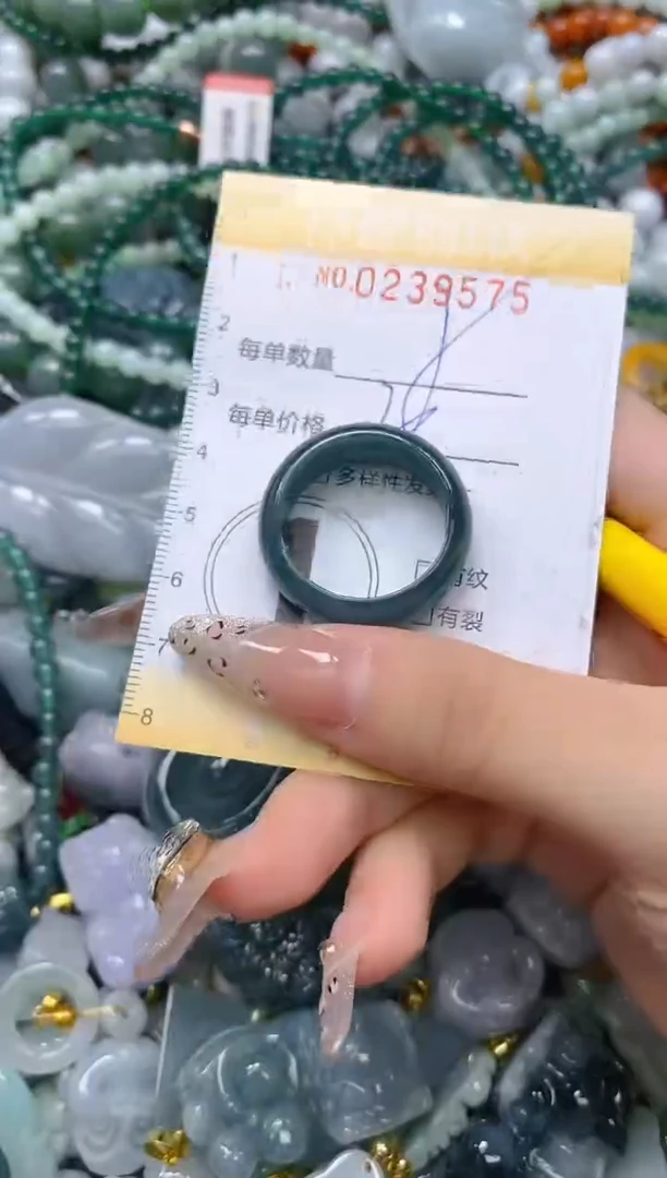 颈饰未镶嵌翡翠闪购0239575多样性发其一