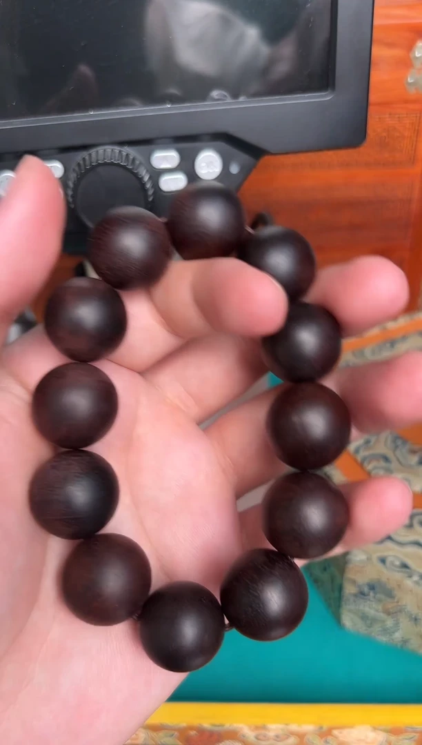 沉香碎屑沉香沉香文创正帝王专属老白奇