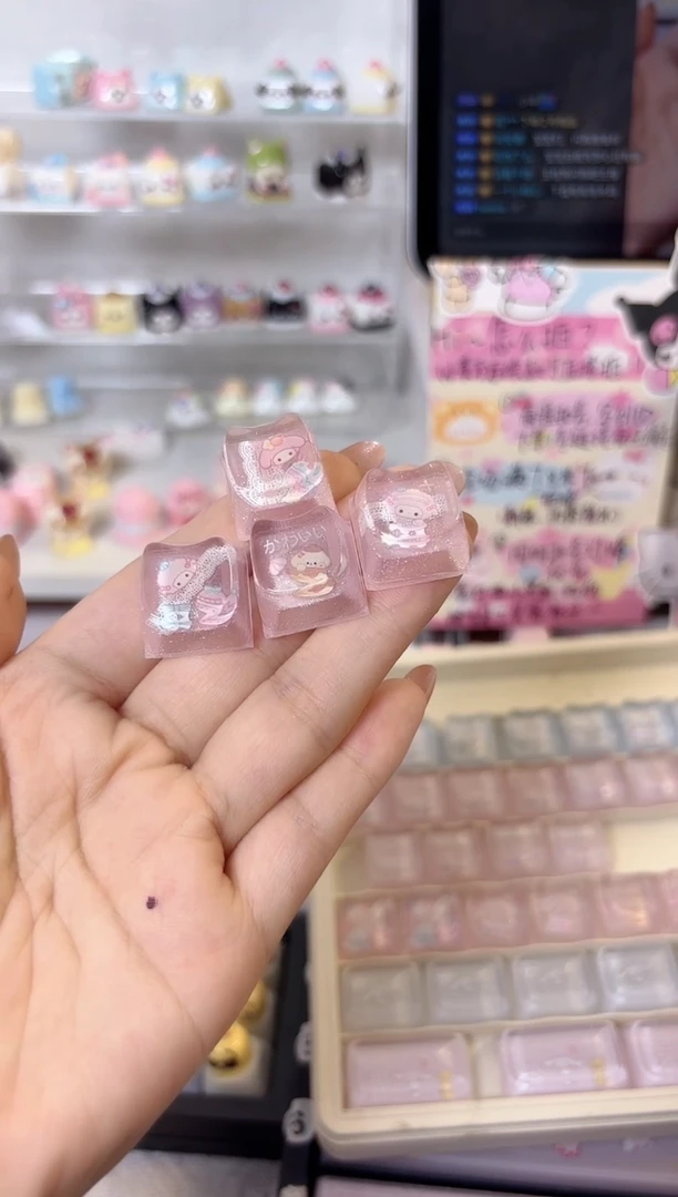 21.爆闪小羊四颗滴胶键帽
