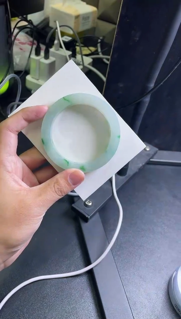 未镶嵌手镯定制翡翠M**?定制