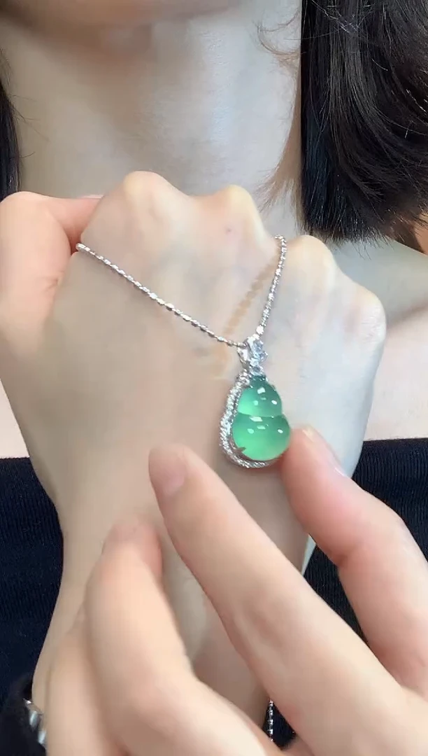 吊坠(不含链)18K金镶嵌翡翠S14 不含链