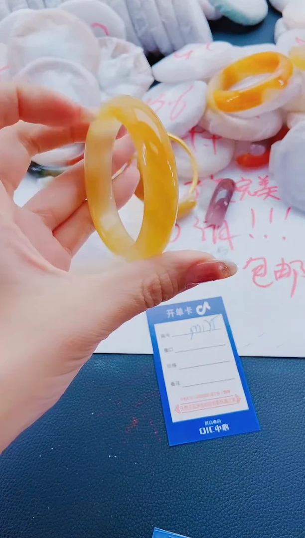 未镶嵌手镯石英质玉M175-52-53
