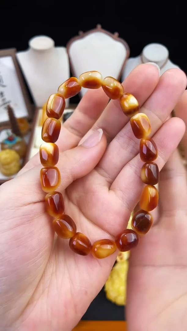 琥珀未镶嵌珠宝奇石柒月