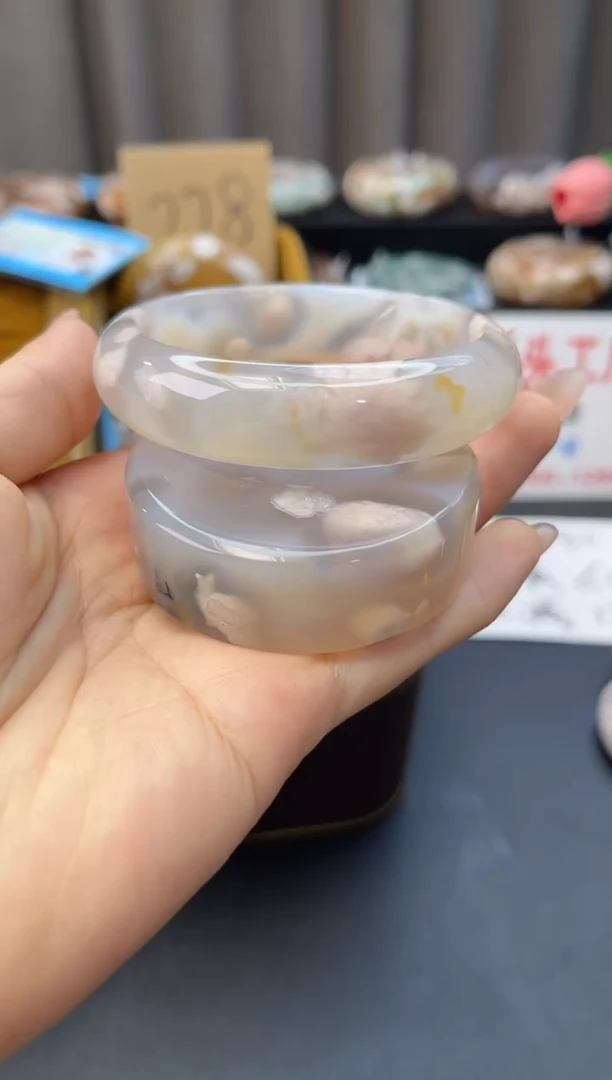 未镶嵌手镯石英质玉赠送镯心（59圈口）