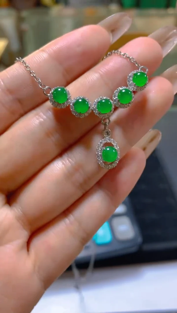 颈饰未镶嵌翡翠多样性发一