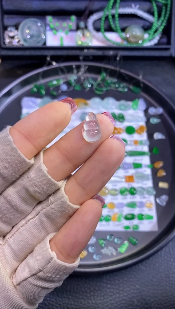 未镶嵌挂件翡翠豆子