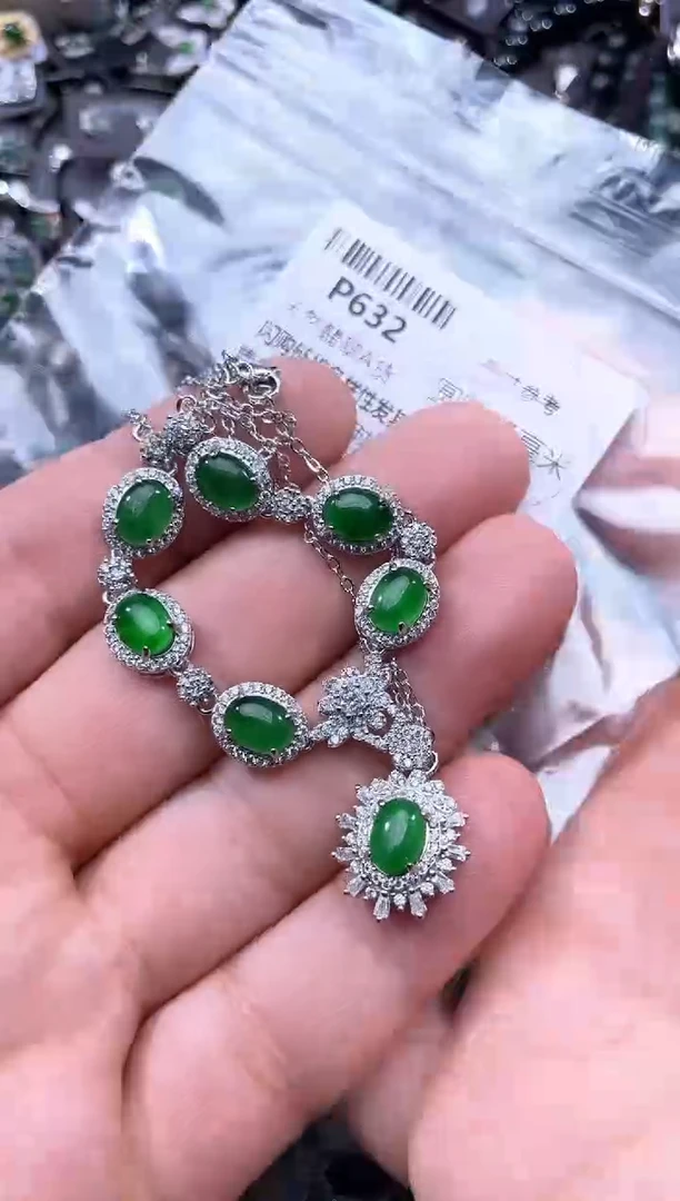 【闪购商品】翡翠颈饰未镶嵌P632项链 基地