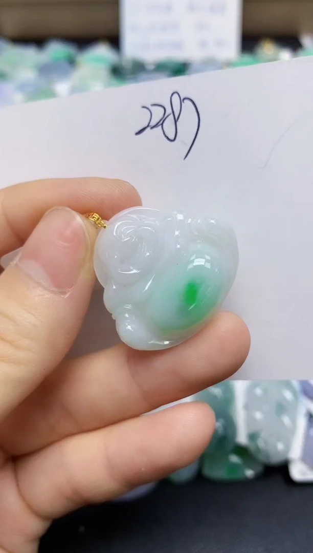 翡翠18K金镶嵌颈饰天然缅甸翡翠A货