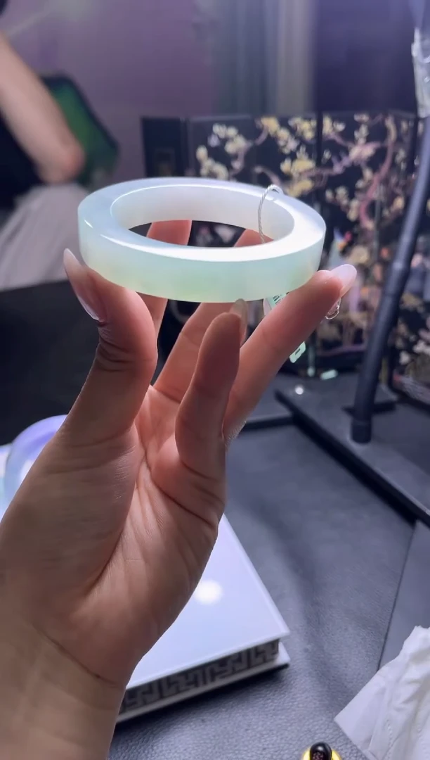 未镶嵌手镯定制翡翠星*定制手镯不退不换