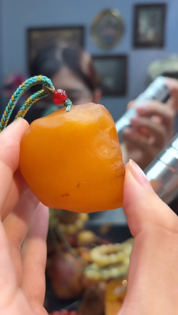 琥珀颈饰未镶嵌吊坠