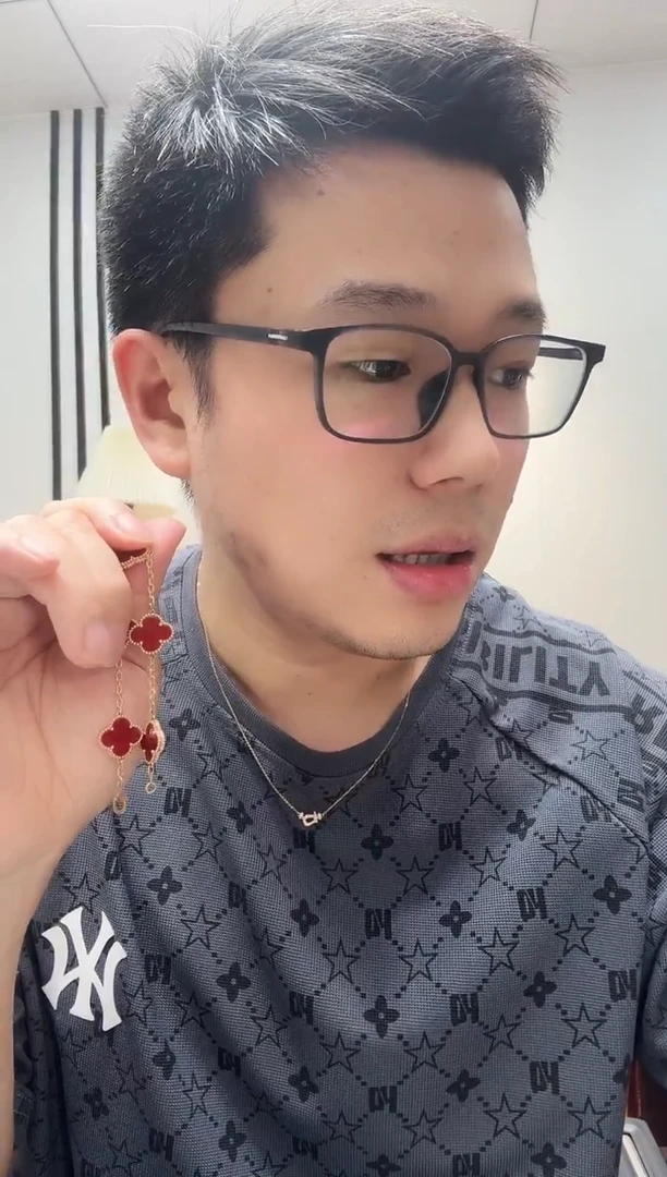 18K金镶嵌手链玛瑙/玉髓@***丹红色k玫，五花手链