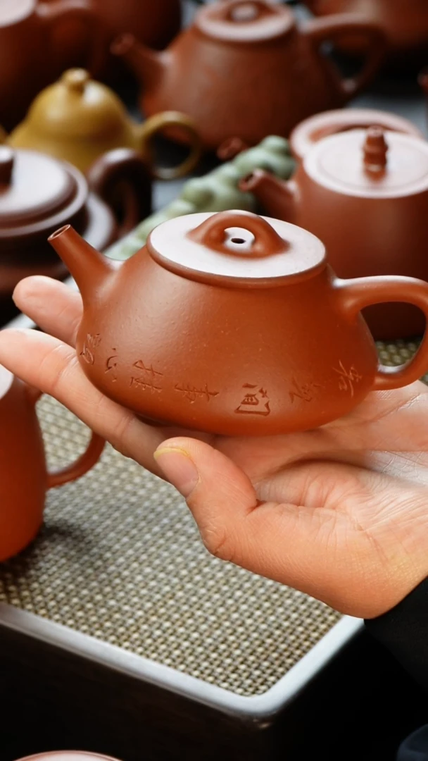 【闪购商品】紫砂茶壶朱泥平盖石瓢