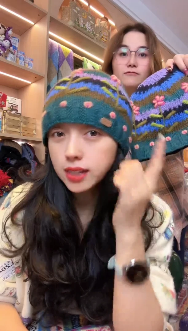 美利奴软羊毛五瓣花冷帽