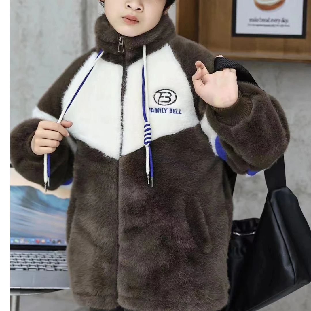 男童冬季加绒加厚时尚毛毛衣儿童过年服战袍三层保暖棉服