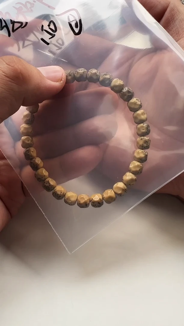 手串星月菩提见****6星月菩提