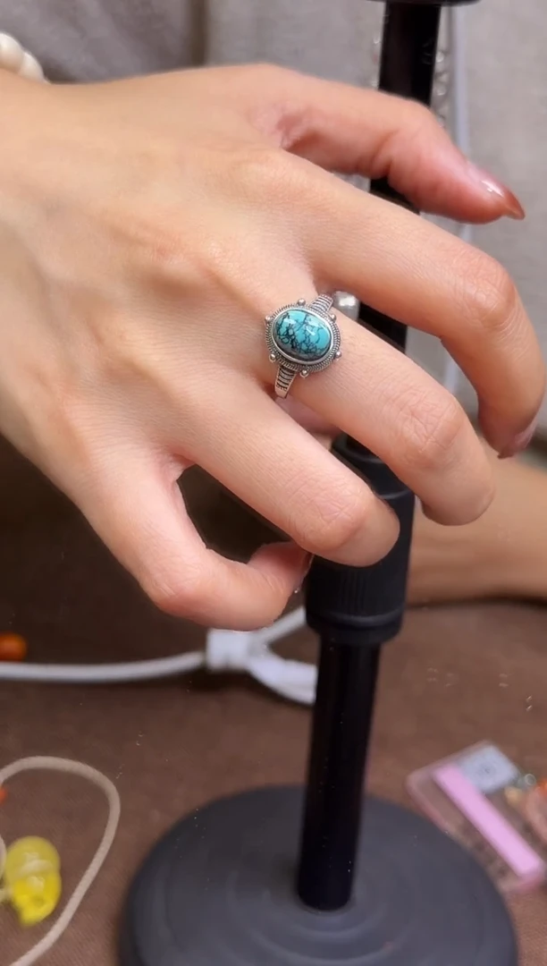 水晶摆件未镶嵌戒指