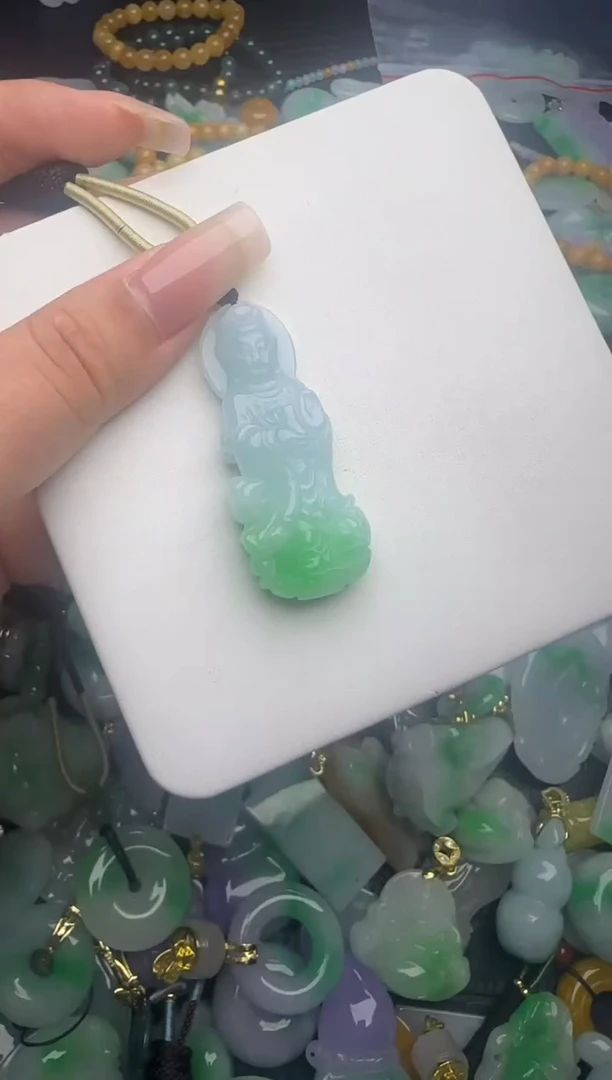 翡翠未镶嵌颈饰天然缅甸翡翠吊坠
