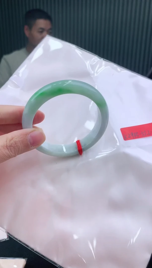 未镶嵌手镯翡翠54