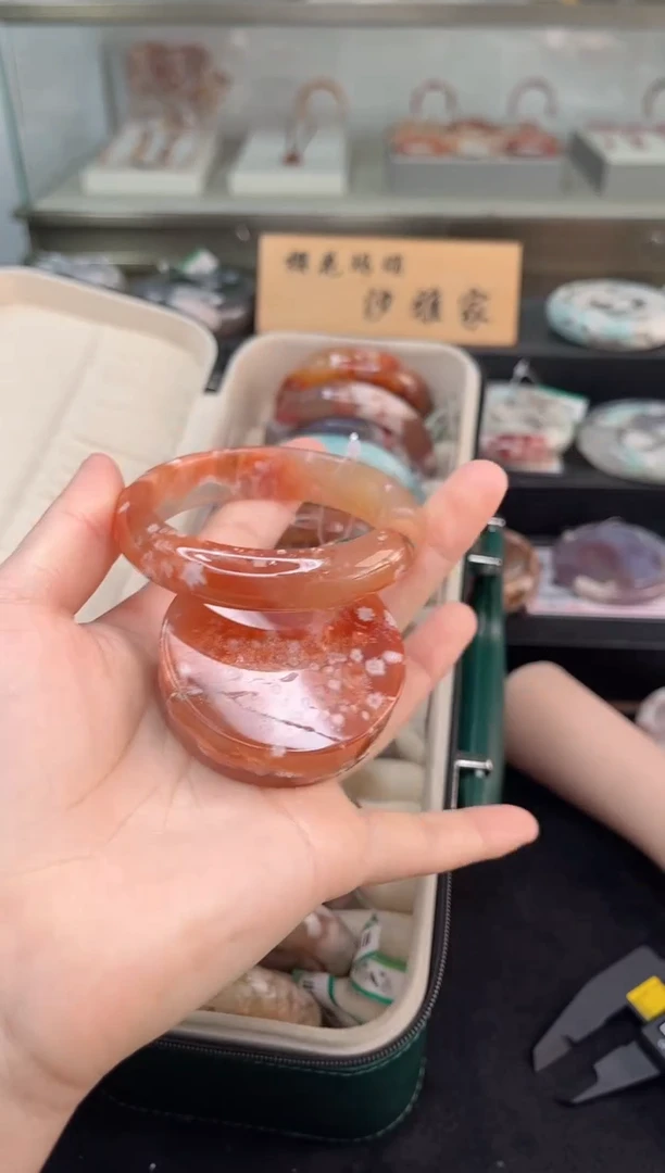 未镶嵌手镯石英质玉55圈口（赠品镯心）s9651