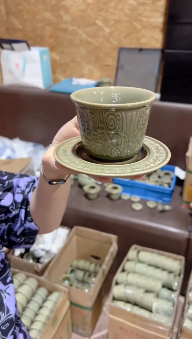 耀州窑饕餮纹直筒缸杯+杯垫