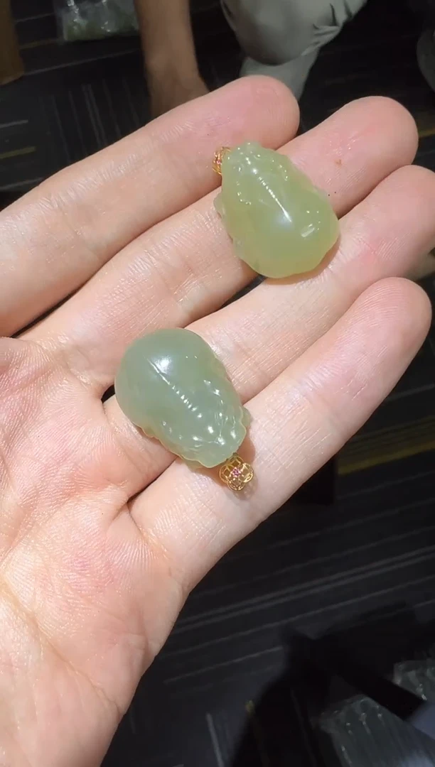 和田玉18K金镶嵌颈饰W040-和田玉貔貅吊坠-多样性发一件