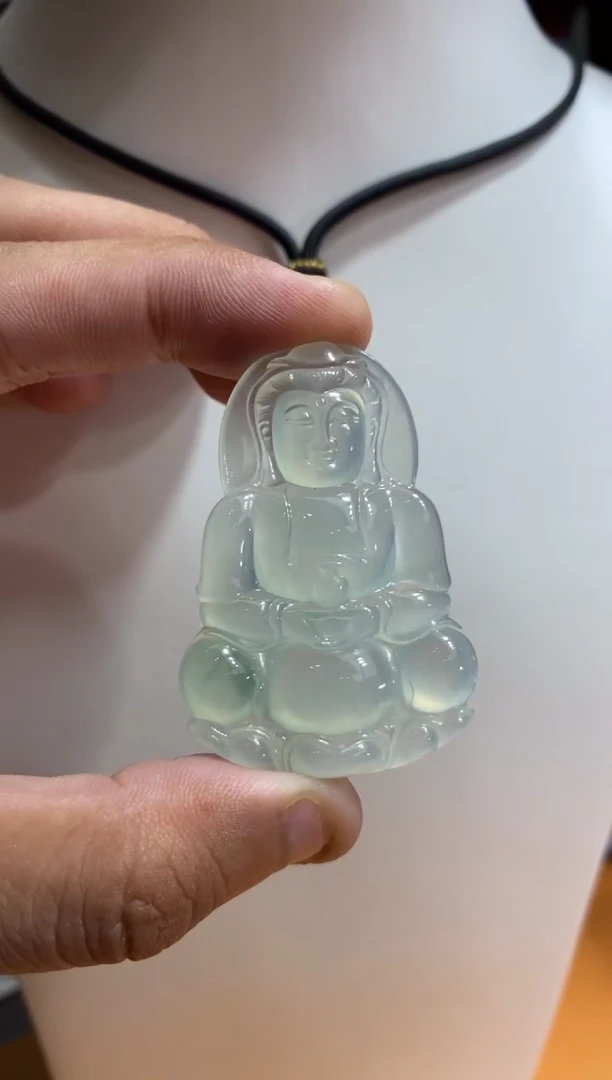 吊坠(不含链)未镶嵌翡翠观音23800