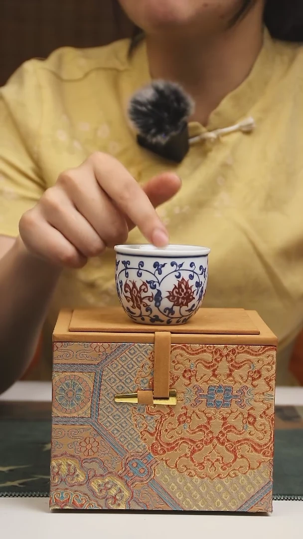 景德镇高温瓷釉里红缸杯