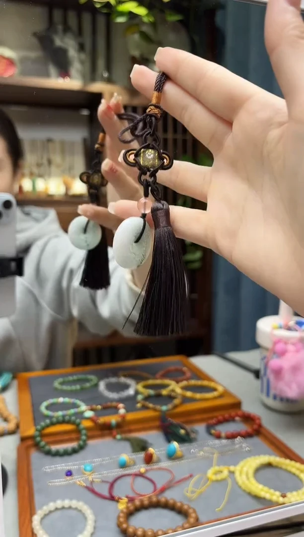 未镶嵌挂件翡翠翡翠雕花平安扣挂件DN