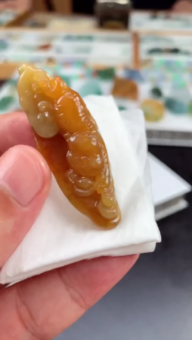 定制翡翠未镶嵌翡翠
