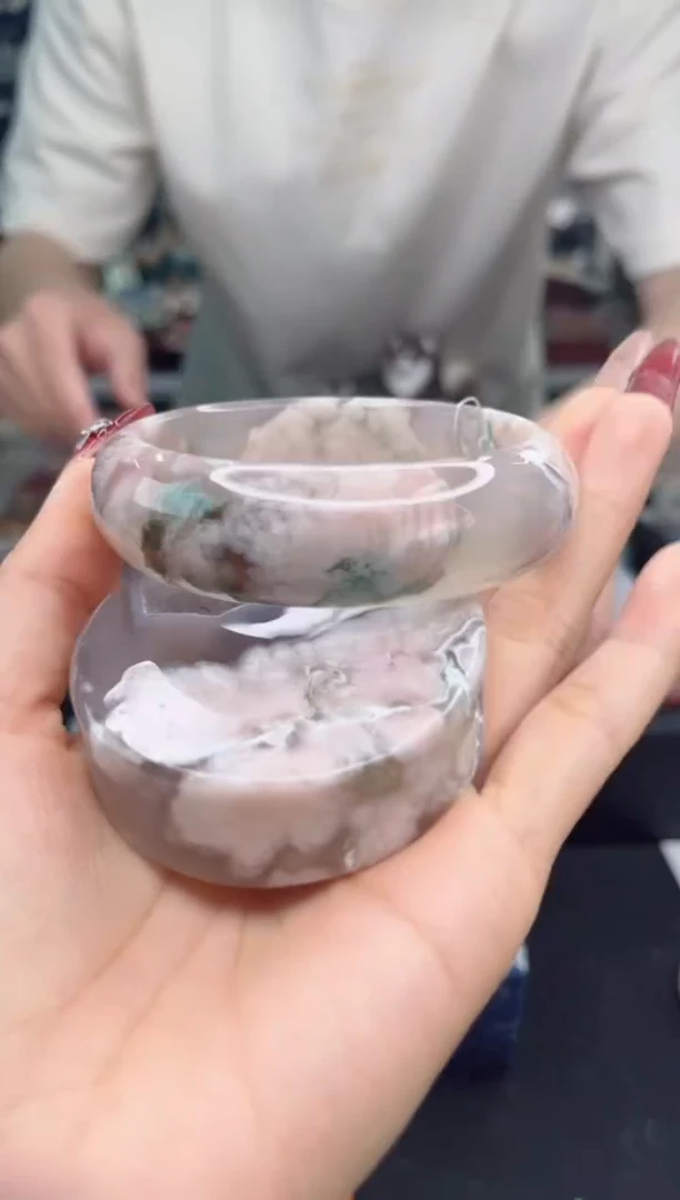 【闪购商品】石英质玉手镯未镶嵌61圈口（赠品镯心）1658075