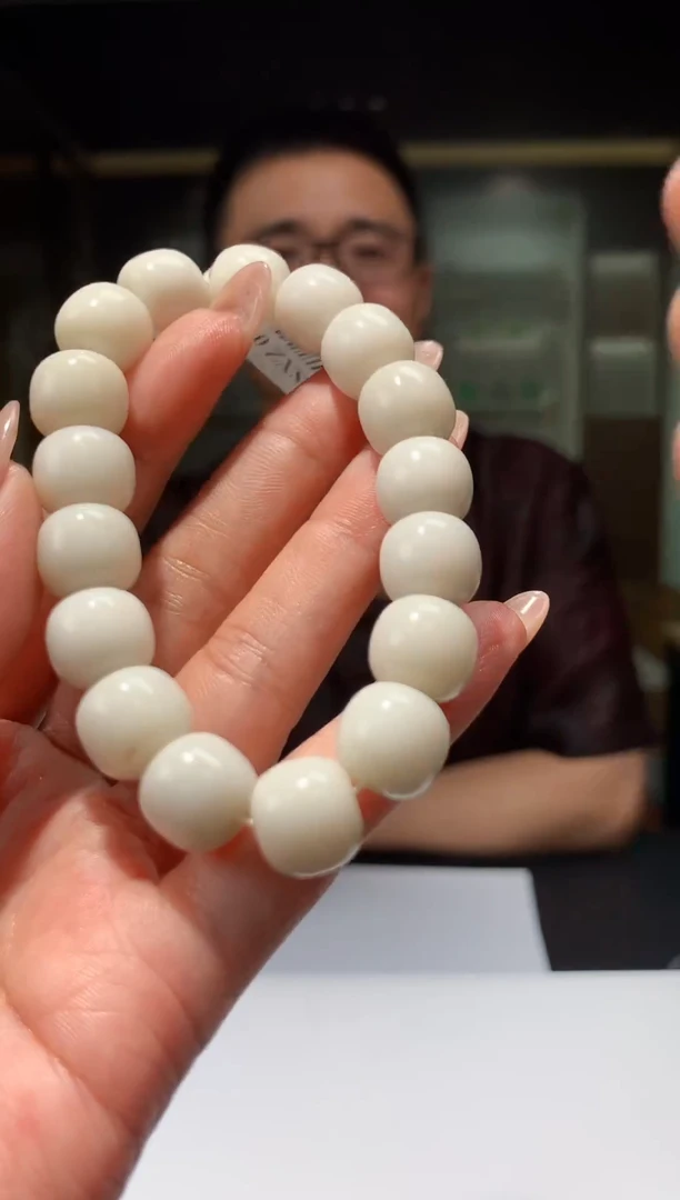 定制和田玉Boss阳天然和田玉（拍一发一）